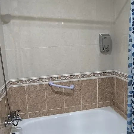 לינה וארוחת בוקר El Chato 3*